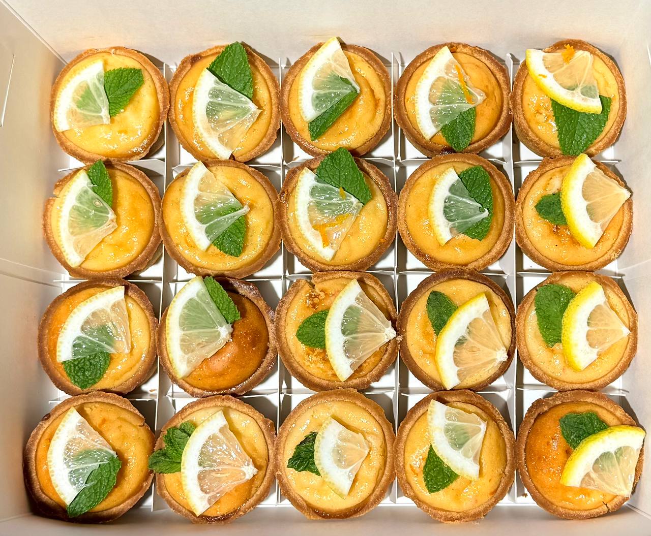 BOX ТАРТА ЛИМОННИЙ ЧІЗ